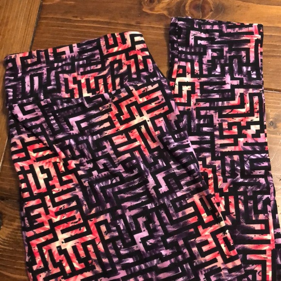 LuLaRoe TC leggings - Picture 1 of 3